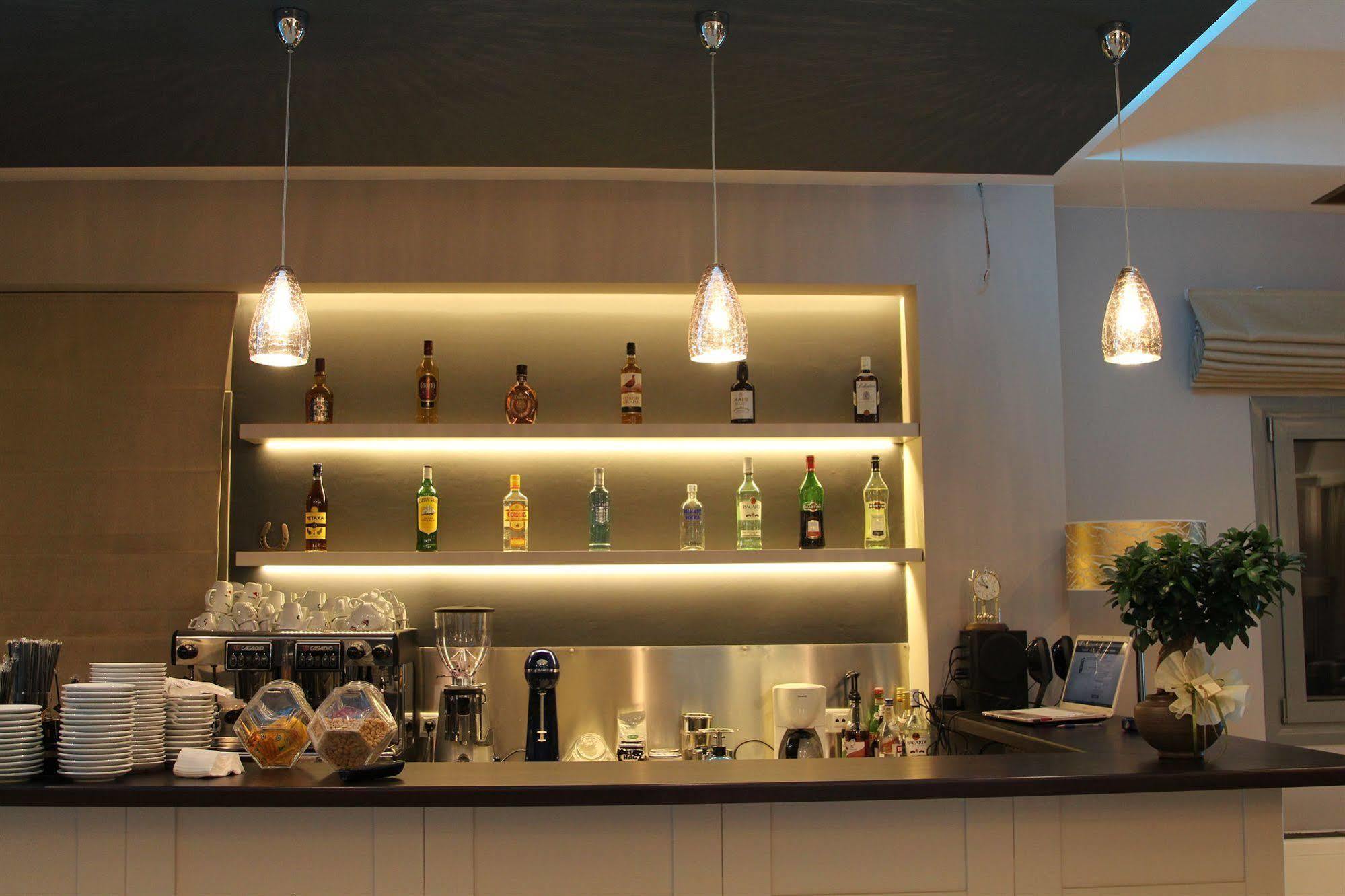 Achilles Hotel Methoni  Exterior photo